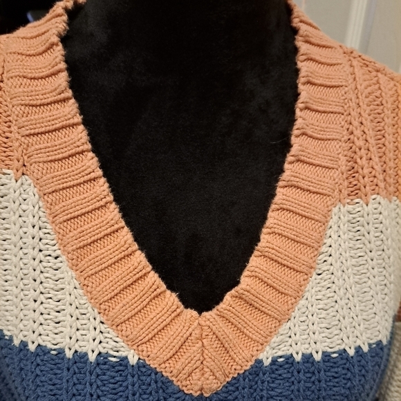 Aeropostale Colorblock  Cropped Knit Sweater Size XL - Picture 2 of 7